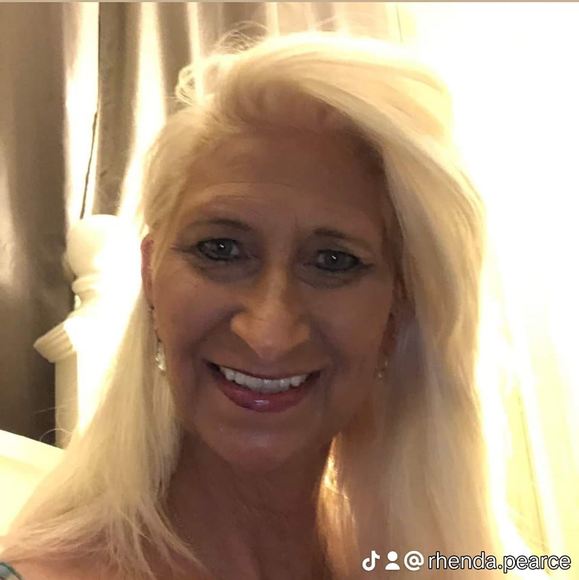 Meet your Posher, Rhenda - Picture 1 of 1